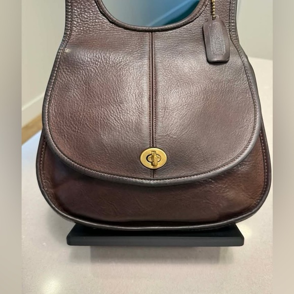 👜 COACH Cashin Vintage NYC Crescent Metal Tag Beautifully Textured Mocha 9235 - Picture 16 of 16